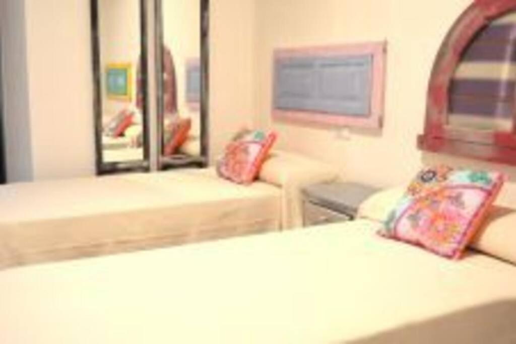 Apartamento Veedor 19 Dias Y Muchas Noches Cádiz Exterior foto